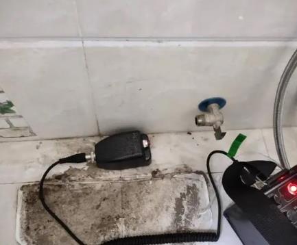 松山屋顶漏水维修公司分享下卫生间漏水的危害及解决方法